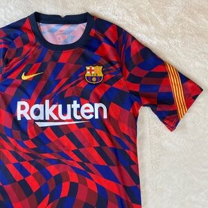 Nike Men’s pre-game Barcelona fcb Swirl Jersey - Red and Navy size small